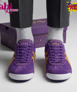 Omega Psi Phi Special Tiger Shoes 2.jpg